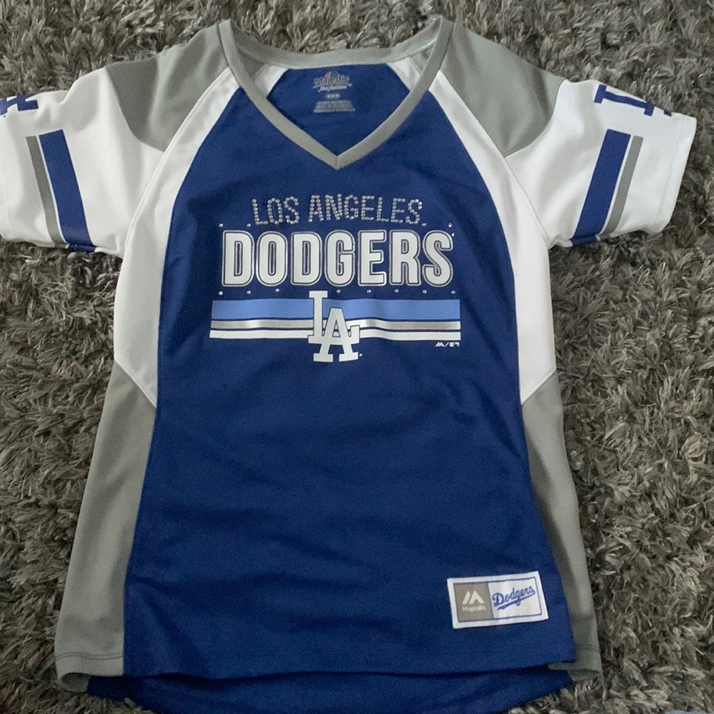 Woman’s MLB dodger jersey